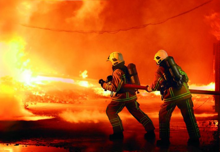 مهار آتش سوزی گسترده در معدن اکتشاف مس دلیجان